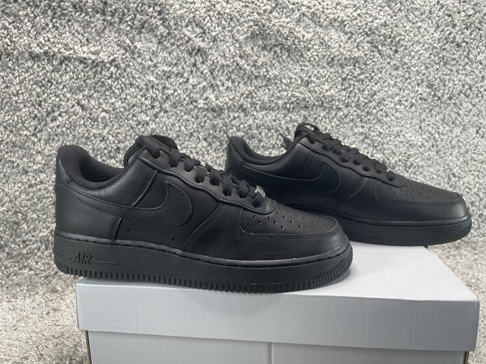 Nike Air Force 1 07 Triple Black Women’s Size 9 Sneakers DD8959 001 New With Box